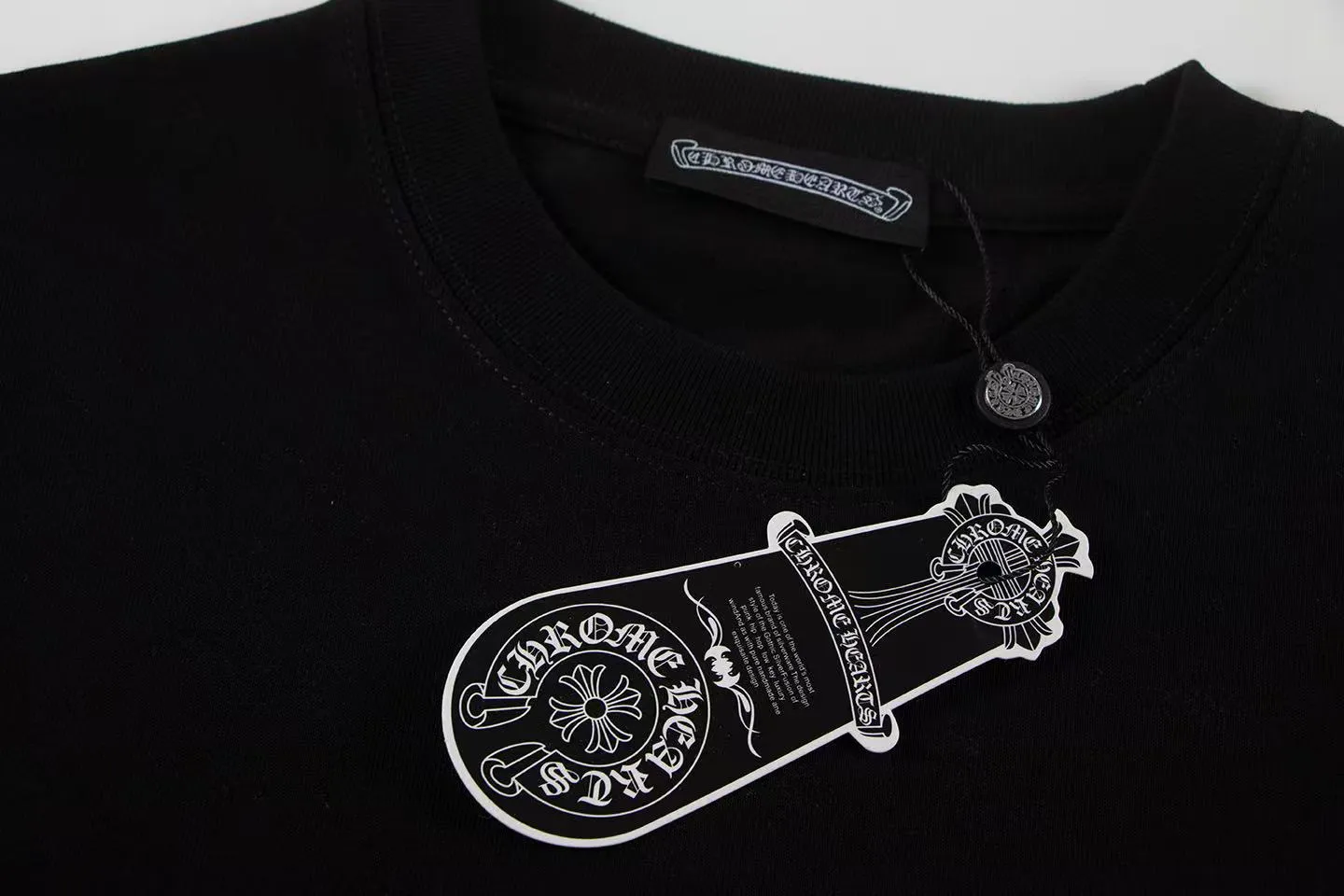 🅿️146 Style: 2025 new Croix Heart short-sleeved T-shirt Material: High version 300g double yarn combed cotton Size: S～XL Color: Black Style number: Z003